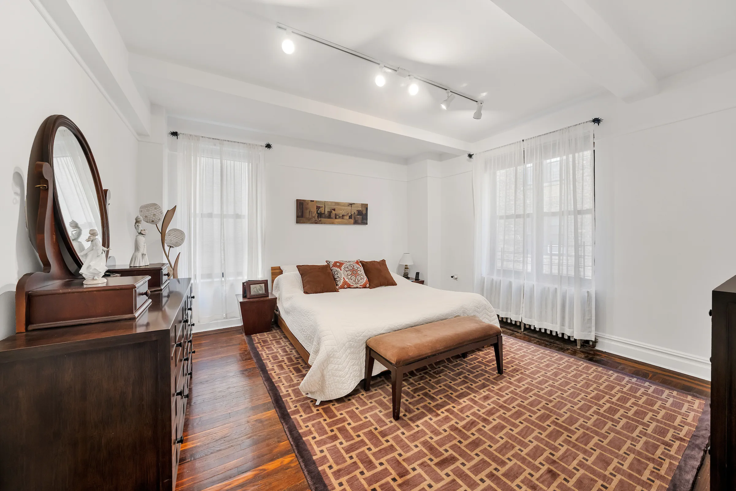 New York - NOVEMBER 14: Photos of 12 West 72nd St Apt 4GH for broker Carl Ekroth of Douglas Elliman on November 14, 2023 in New York, NY. (Scott Wintrow/Gamut Photos)